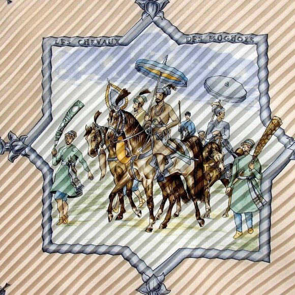 Authentic HERMES Pleated Carre90 LES CHEVAUX DES MOGHOLS scarf silk [Used] - Picture 7 of 10